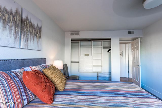 7830 E CAMELBACK Road 102, Scottsdale, AZ 85251