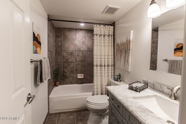 7830 E CAMELBACK Road 102, Scottsdale, AZ 85251