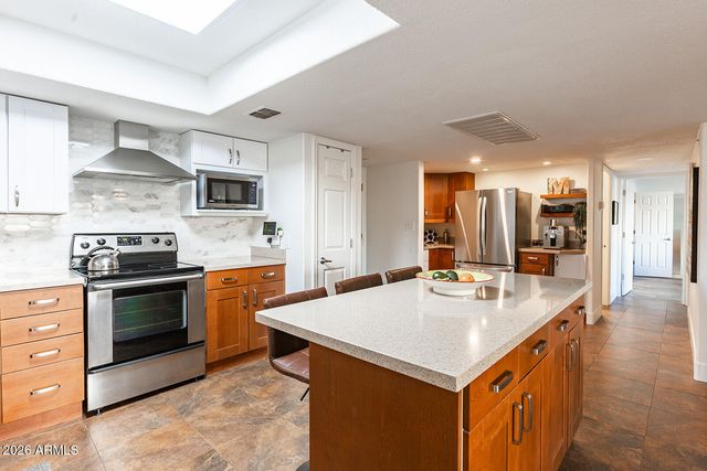 7830 E CAMELBACK Road 102, Scottsdale, AZ 85251