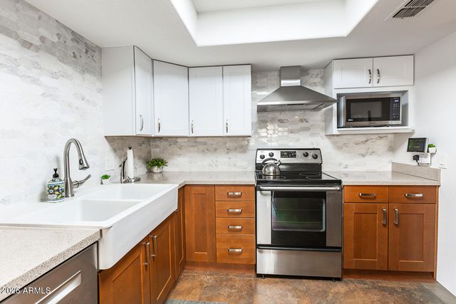 7830 E CAMELBACK Road 102, Scottsdale, AZ 85251