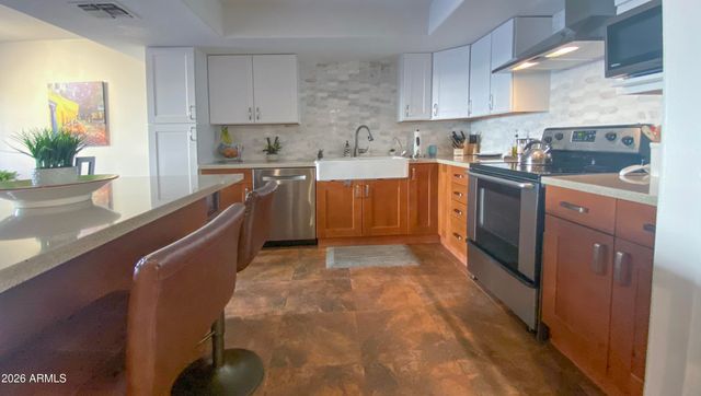 7830 E CAMELBACK Road 102, Scottsdale, AZ 85251