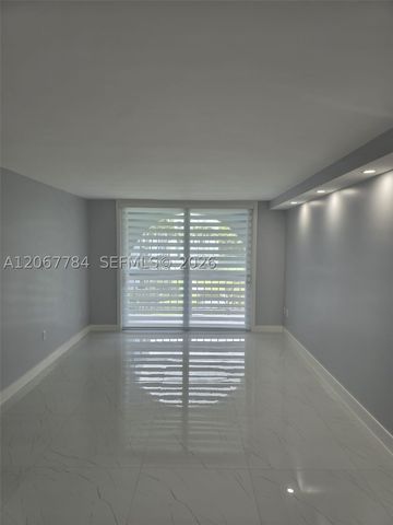 9440 Fontainebleau Blvd 212, Miami, FL 33172