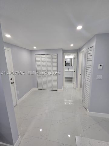 9440 Fontainebleau Blvd 212, Miami, FL 33172