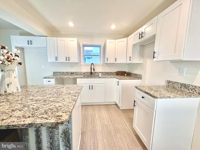 131 W MISPILLION ST, Harrington, DE 19952