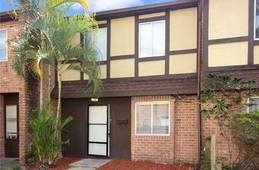 2332 HUNTINGTON GREEN COURT 7, Orlando, FL 32839