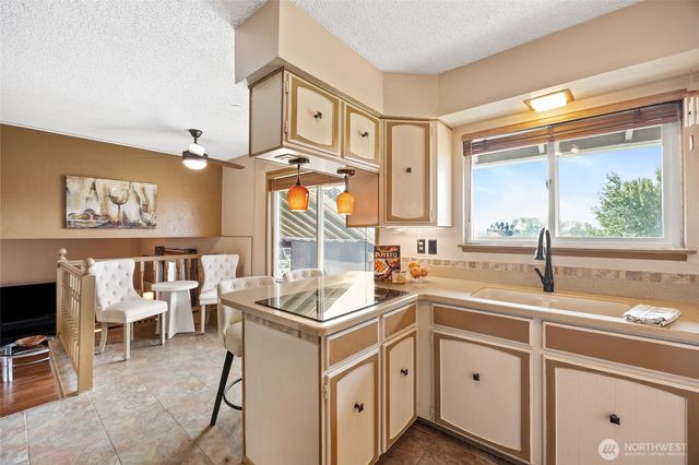 2716 8th Street NE, East Wenatchee, WA 98802