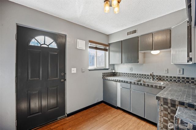 2716 8th Street NE, East Wenatchee, WA 98802