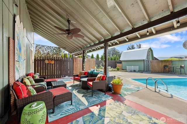 2716 8th Street NE, East Wenatchee, WA 98802