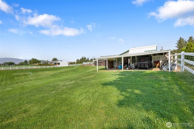 2716 8th Street NE, East Wenatchee, WA 98802