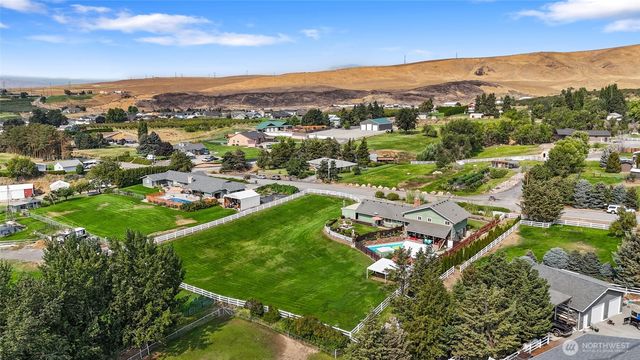 2716 8th Street NE, East Wenatchee, WA 98802