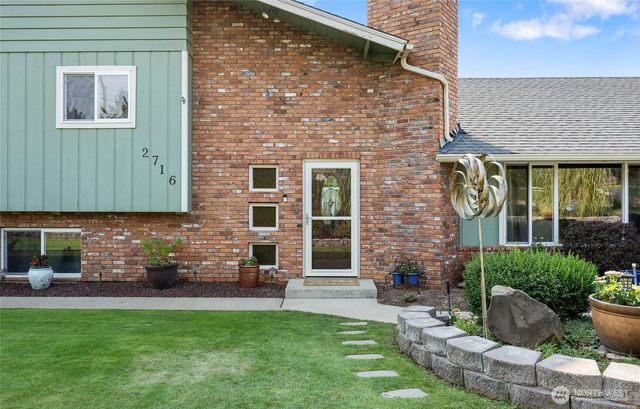 2716 8th Street NE, East Wenatchee, WA 98802