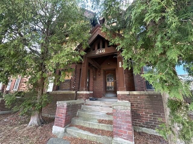 250 Eliot Street, Detroit, MI 48201