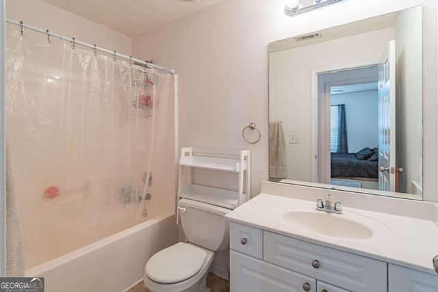 4834 Zephyr Cove Place, Flowery Branch, GA 30542