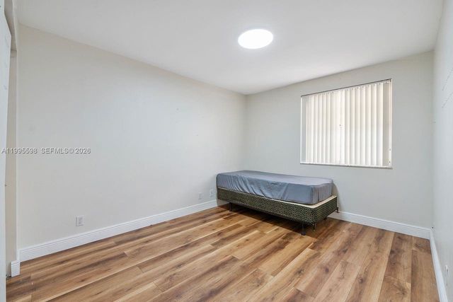 9602 NW 8th Cir, Plantation, FL 33324