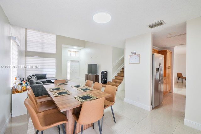 9602 NW 8th Cir, Plantation, FL 33324