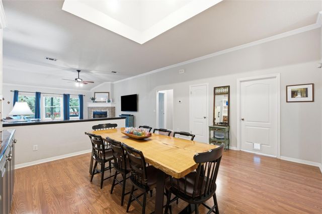 11213 Savin Hill LN, Austin, TX 78739