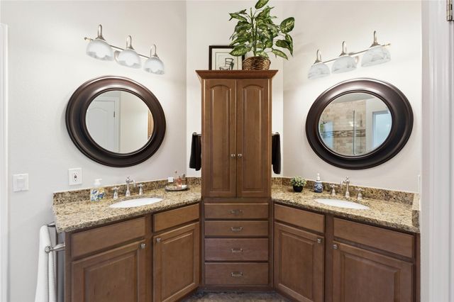 11213 Savin Hill LN, Austin, TX 78739
