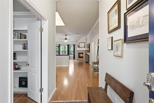 11213 Savin Hill LN, Austin, TX 78739