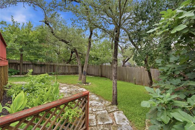 11213 Savin Hill LN, Austin, TX 78739