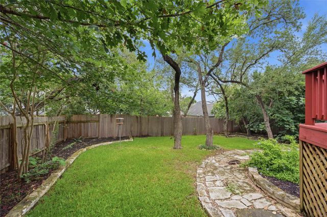 11213 Savin Hill LN, Austin, TX 78739