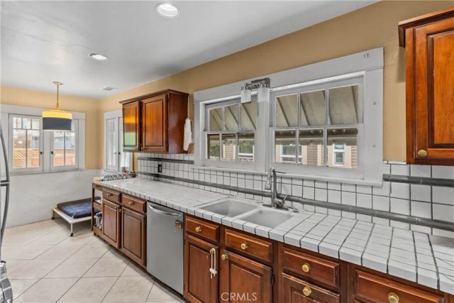 6616 Leland Way, Los Angeles, CA 90028