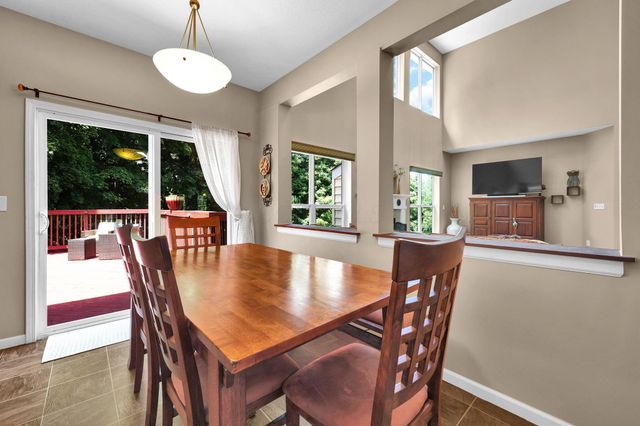 2602 Crestview Woods Drive, Newark, OH 43055