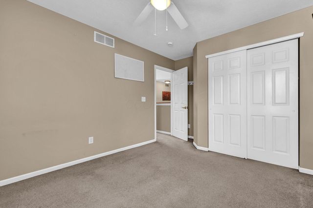 2602 Crestview Woods Drive, Newark, OH 43055