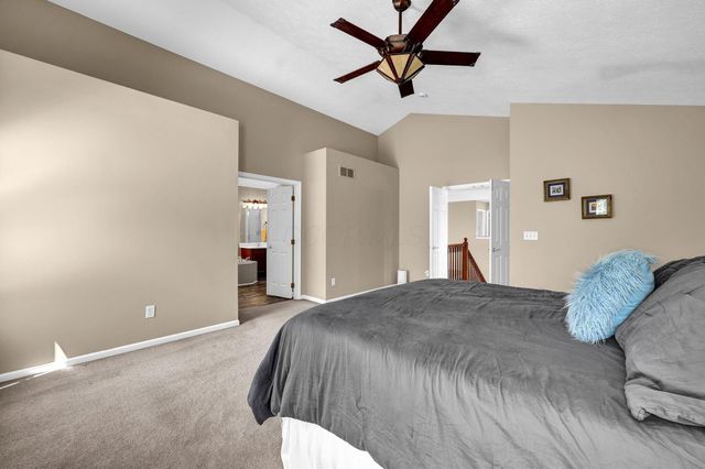 2602 Crestview Woods Drive, Newark, OH 43055