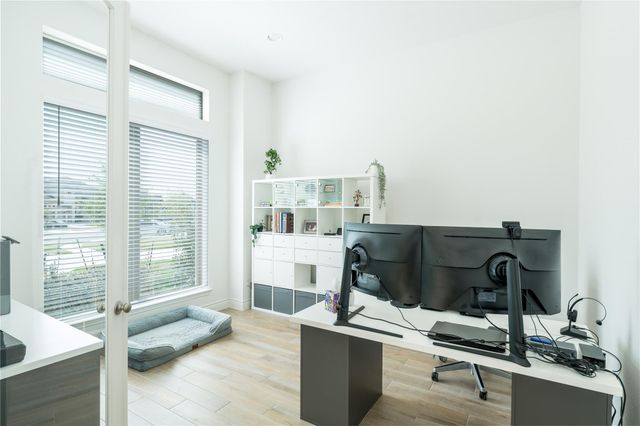 129 Menlo BND, Liberty Hill, TX 78642