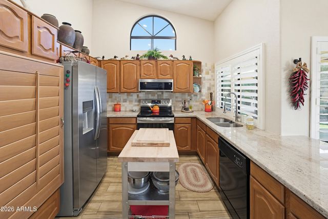 9555 W ESCUDA Drive, Peoria, AZ 85382