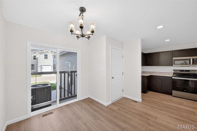 463 Sunset Hollow Drive, Wentzville, MO 63385