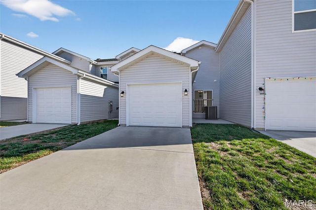 463 Sunset Hollow Drive, Wentzville, MO 63385