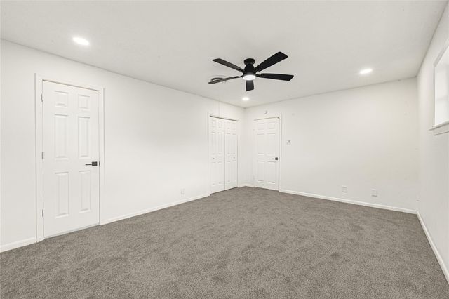 1913 18th Avenue N, Texas City, TX 77590