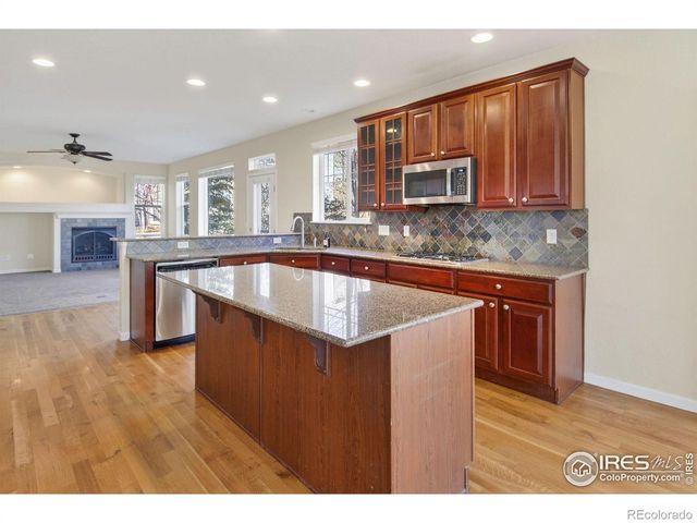 121 Osprey Lane, Lyons, CO 80540