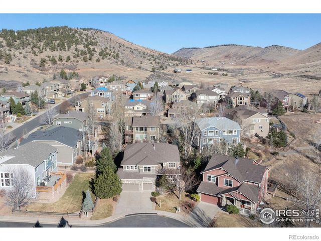 121 Osprey Lane, Lyons, CO 80540