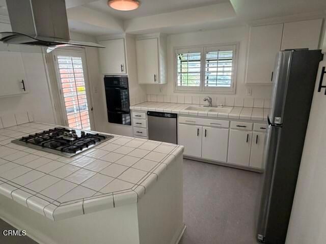 1094 Peninsula, Ventura, CA 93001