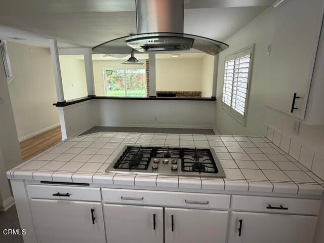 1094 Peninsula, Ventura, CA 93001