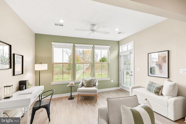 3225 THORNAPPLE DR, Frederick, MD 21704