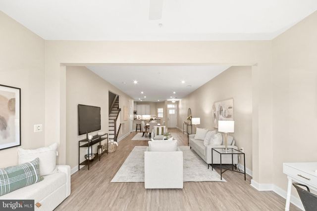 3225 THORNAPPLE DR, Frederick, MD 21704