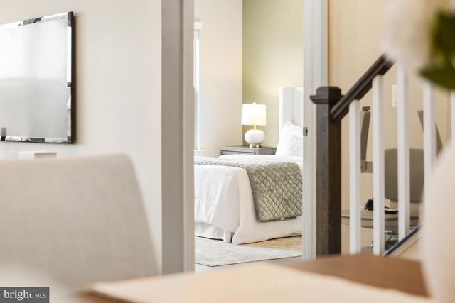 3225 THORNAPPLE DR, Frederick, MD 21704