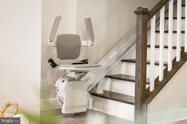 3225 THORNAPPLE DR, Frederick, MD 21704