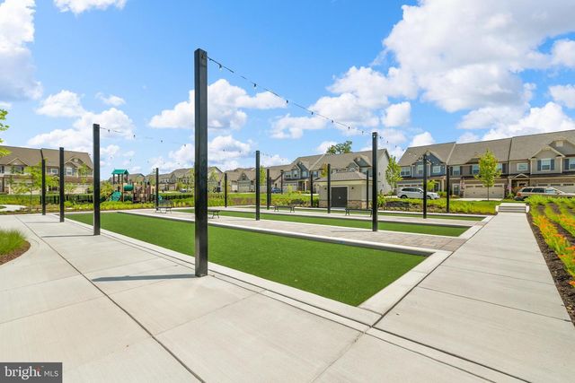 3225 THORNAPPLE DR, Frederick, MD 21704