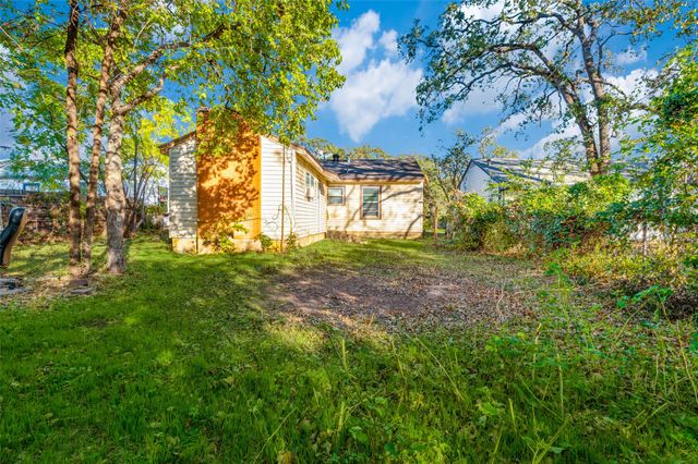 1410 S West Street S, Arlington, TX 76010