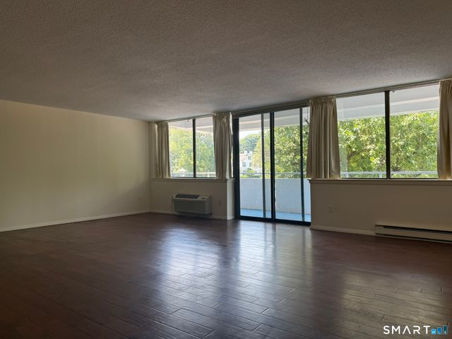 1460 Elm Street 132, Stratford, CT 06615