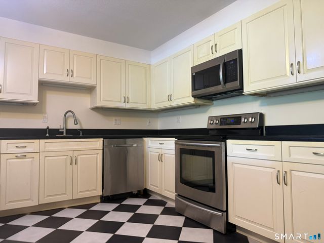 1460 Elm Street 132, Stratford, CT 06615