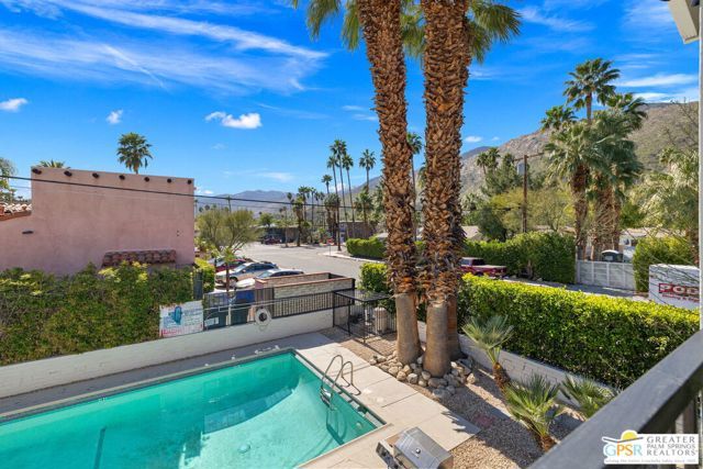 1674 S Via Salida 3, Palm Springs, CA 92264