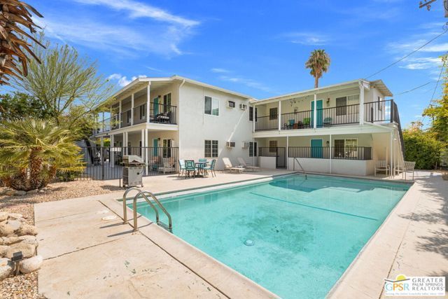 1674 S Via Salida 3, Palm Springs, CA 92264