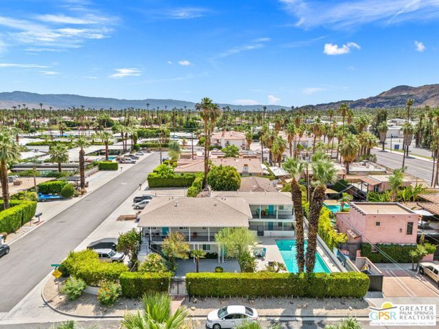 1674 S Via Salida 3, Palm Springs, CA 92264