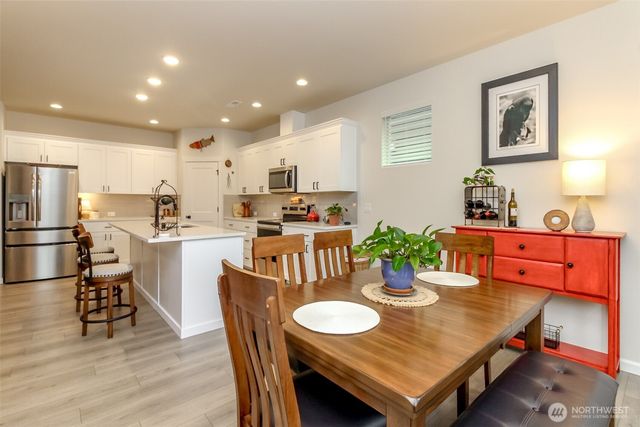 12104 126th Avenue Ct E, Puyallup, WA 98374