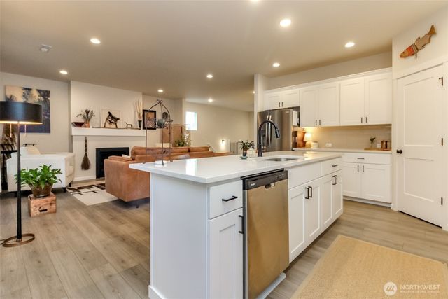 12104 126th Avenue Ct E, Puyallup, WA 98374